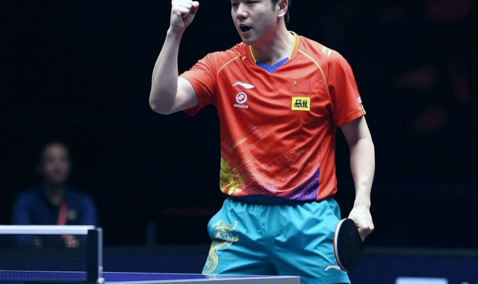 Kỳ chuyển nhượng V.League và cột dữ liệu trống mang tên phí chuyển nhượng Kỳ chuyển nhượng V.League và cột dữ liệu trống mang tên phí chuyển nhượng