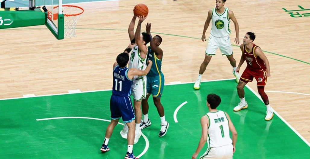 NBA điều tra Clippers: Trần lương, hợp đồng Aspiration và cái bóng Joe Smith