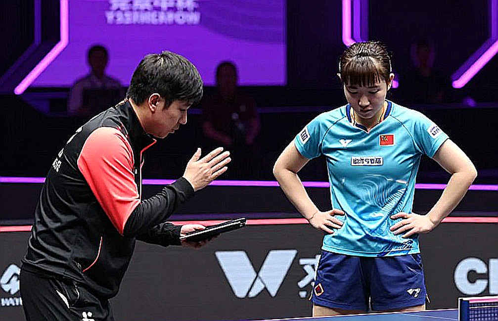 Hai tấm vàng ở Murcia và bản đồ địa tầng của Para table tennis Anh