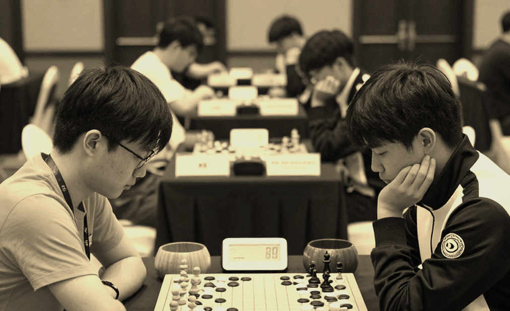 Giải Cờ Vua Toàn Cầu 2026: Carlsen Trở Lại, Ấn Độ Thống Trị, Và Ẩn Số Thể Lực Trước Olympiad
