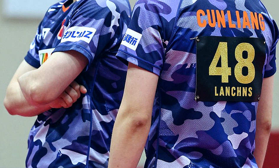 Ljubljana ngày mở màn nữ đơn: 8 trong 23 trận phải phân định bằng ván thứ năm