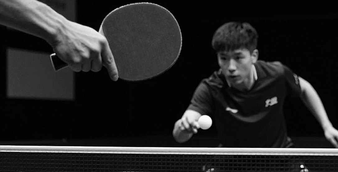 Bóng bàn trẻ: những lớp đất không hiện ra trên bảng điểm