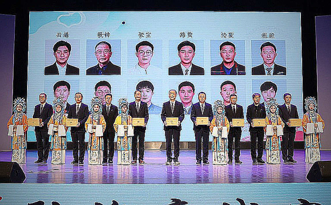 The Viet Kieu Wave: Homecoming of Diaspora Players and V.League's Strategic Puzzle The Viet Kieu Wave: Homecoming of Diaspora Players and V.League's Strategic Puzzle